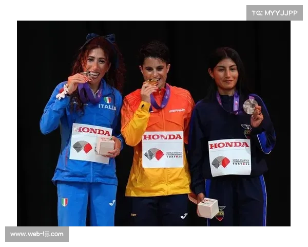 世锦赛女子三十五公里竞走帕尔米萨诺夺银托雷斯勇夺铜牌展现巾帼风采